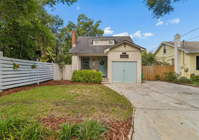 Photo 1 of Single family home for sale at 2914 N Woodrow Ave, Tampa, FL 33602 | MLS# TB8532204 | Listing updated on 2026-09-10