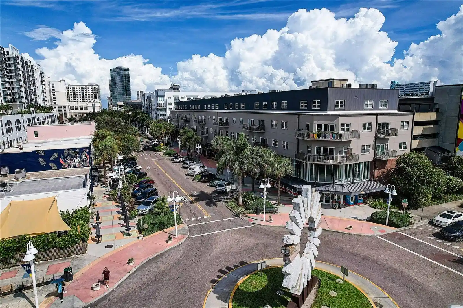 Listing Photo 2 - Condo for sale in 1010 Central Ave located at 1010 Central Ave, St. Petersburg, FL 33705 - Unit #413