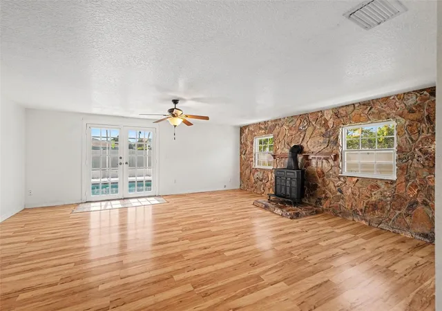 Photo 4 of Sale Pending at 6006 N Hubert Ave, Tampa, FL 33614 | MLS# TB8532347 | Listing updated on 2026-10-03