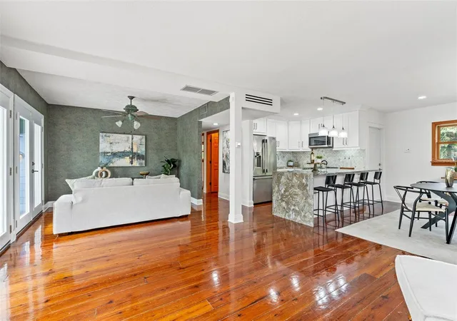 Photo 4 of Single family home for sale at 906 W Henry Ave, Tampa, FL 33604 | MLS# TB8532355 | Listing updated on 2026-09-27