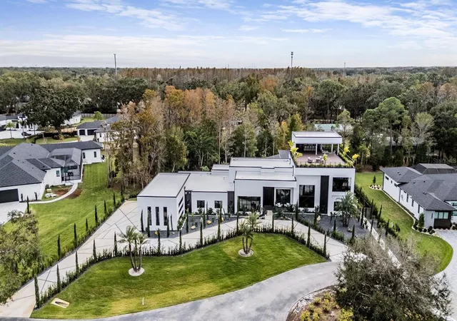 Photo 3 of Mansion for sale at 309 Grande Grv Ct, Lutz, FL 33549 | MLS# TB8532430 | Listing updated on 2026-10-02