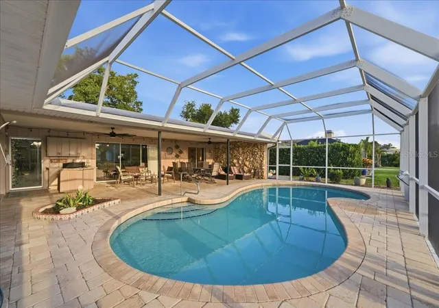 Photo 4 of Single family home for sale at 413 Signorelli Dr, Nokomis, FL 34275 | MLS# A4700990 | Listing updated on 2026-09-12