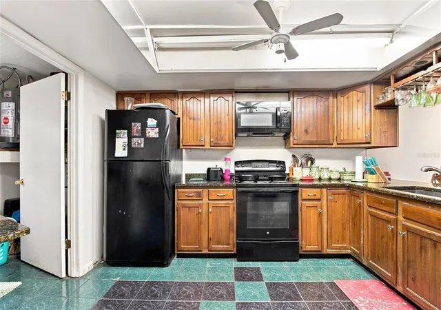 Listing Photo 4 - Condo for sale in building located at 7104 Kirsch Ct, New Port Richey, FL 34653 - Unit #3