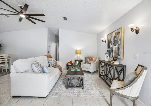 Photo 4 of Single family home for sale at 710 Cortez Ave, Lady Lake, FL 32159 | MLS# G5115518 | Listing updated on 2026-10-03