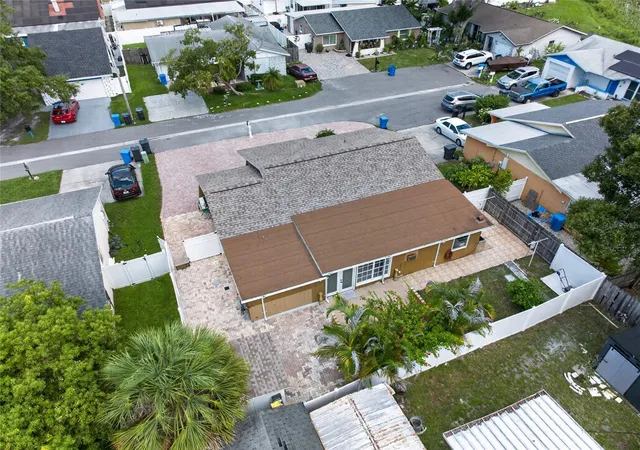 Photo 3 of Single family home for sale at 6711 Glen Forest Ct, Tampa, FL 33615 | MLS# TB8532701 | Listing updated on 2026-09-26