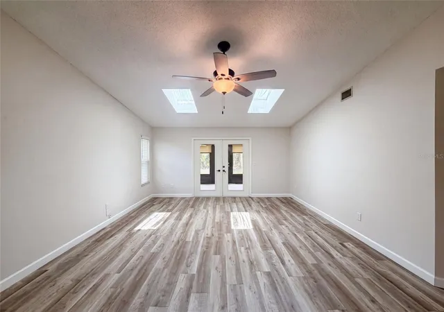 Photo 3 of Townhouse for sale at 228 Bob White Ct #2280, Daytona Beach, FL 32119 | MLS# O6428229 | Listing updated on 2026-10-08