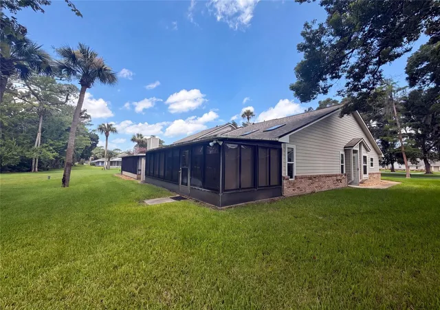 Photo 4 of Townhouse for sale at 228 Bob White Ct #2280, Daytona Beach, FL 32119 | MLS# O6428229 | Listing updated on 2026-10-08
