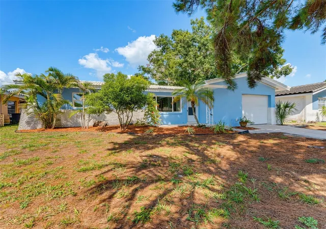 Photo 1 of Single family home for sale at 2373 Forest Dr, Clearwater, FL 33763 | MLS# TB8532885 | Listing updated on 2026-09-12