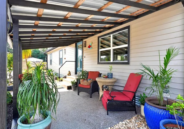 Photo 3 of Manufactured home for sale at 34647 S Haines Crk Rd, Leesburg, FL 34788 | MLS# O6428253 | Listing updated on 2026-09-11