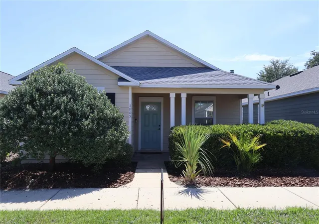 Photo 1 of Single family home for sale at 3803 Nw 26th Street, Gainesville, FL 32605 | MLS# W7887995 | Listing updated on 2026-10-13