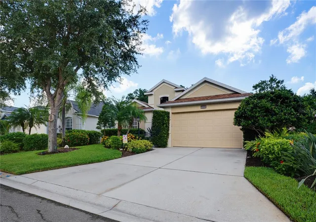 Photo 3 of Single family home for sale at 7155 Spikerush Ct, Lakewood Ranch, FL 34202 | MLS# A4701129 | Listing updated on 2026-10-14