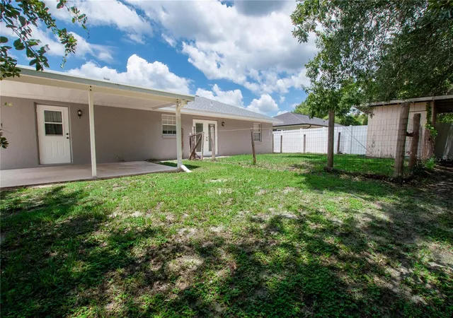 Photo 3 of Single family home for sale at 1204 E Gibson St, Arcadia, FL 34266 | MLS# C7528859 | Listing updated on 2026-09-15