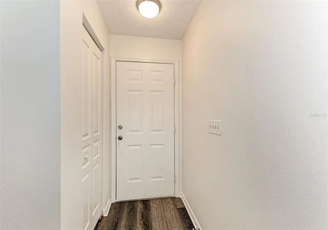 Photo 3 of Sale Pending at 2046 Old Trevor Way, Sarasota, FL 34232 | MLS# O6428573 | Listing updated on 2026-09-30