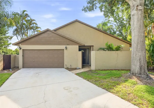 Photo 2 of Single family home for sale at 664 Channing Dr, Palm Harbor, FL 34684 | MLS# TB8533272 | Listing updated on 2026-09-15