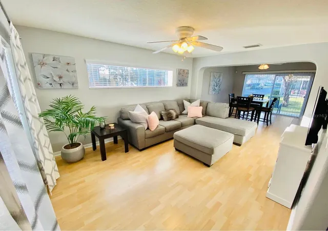 Photo 3 of Townhouse for sale at 8013 Boone Dr, Largo, FL 33773 | MLS# TB8533278 | Listing updated on 2026-10-01