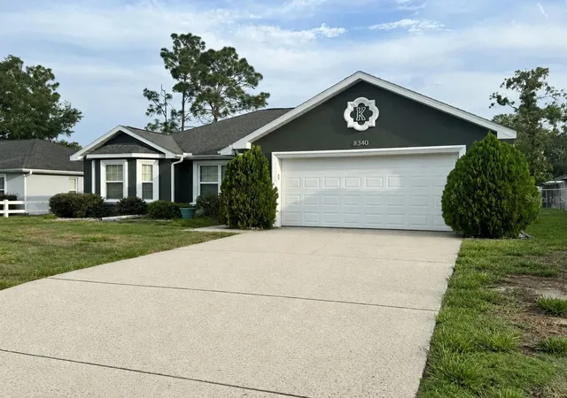 Photo 1 of Single family home for sale at 8340 Se 159th Lane, Summerfield, FL 34491 | MLS# OM729293 | Listing updated on 2026-09-11