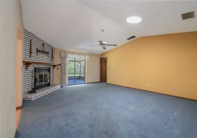 Photo 4 of Single family home for sale at 229 Georgetowne Blvd, Daytona Beach, FL 32119 | MLS# V4950437 | Listing updated on 2026-10-07