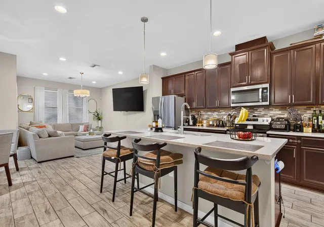 Photo 3 of Townhouse for sale at 6717 Citrus Crk Ln, Tampa, FL 33625 | MLS# TB8533511 | Listing updated on 2026-09-11