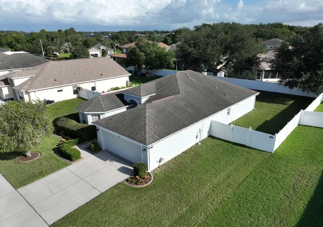 Photo 3 of Single family home for sale at 4693 Harts Brk Ln, Mulberry, FL 33860 | MLS# TB8533587 | Listing updated on 2026-09-10