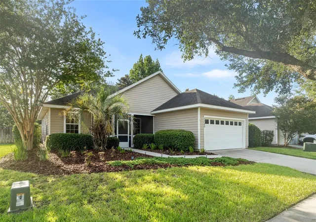 Photo 3 of Single family home for sale at 7725 Sw 87th Terrace, Gainesville, FL 32608 | MLS# GC542306 | Listing updated on 2026-09-12