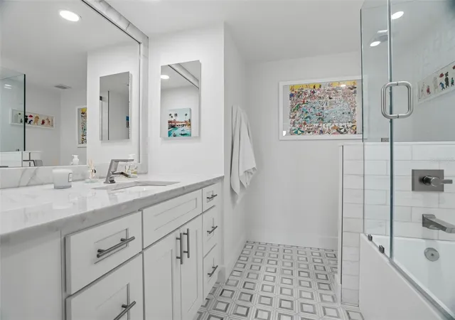 Photo 4 of Condo for sale at 6 Belleview Blvd #705, Clearwater, FL 33756 | MLS# TB8533682 | Listing updated on 2026-09-15