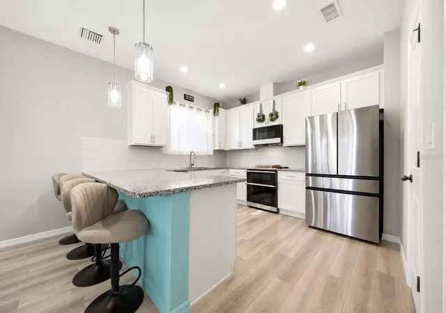 Photo 2 of Single family home for sale at 11520 Gallatin Trl, Parrish, FL 34219 | MLS# A4701392 | Listing updated on 2026-10-29