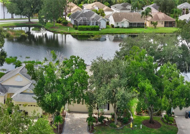 Photo 4 of Single family home for sale at 11326 Blue Sage Pl, Lakewood Ranch, FL 34202 | MLS# A4701393 | Listing updated on 2026-10-20