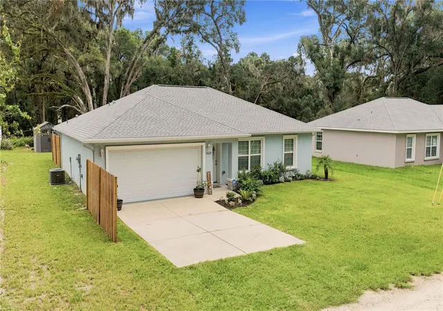 Photo 3 of Single family home for sale at 14825 Se 28th Terrace, Summerfield, FL 34491 | MLS# TB8533721 | Listing updated on 2026-09-13
