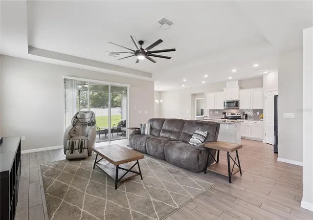 Photo 3 of Single family home for sale at 17954 Hither Hills Cir, Winter Garden, FL 34787 | MLS# O6429046 | Listing updated on 2026-09-10