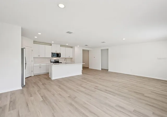 Photo 3 of Single family home for sale at 2210 Sageland Way, Bartow, FL 33830 | MLS# TB8533762 | Listing updated on 2026-09-14
