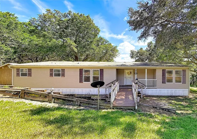 Photo 1 of Manufactured home for sale at 29714 Se Highway 42, Umatilla, FL 32784 | MLS# G5115693 | Listing updated on 2026-09-13