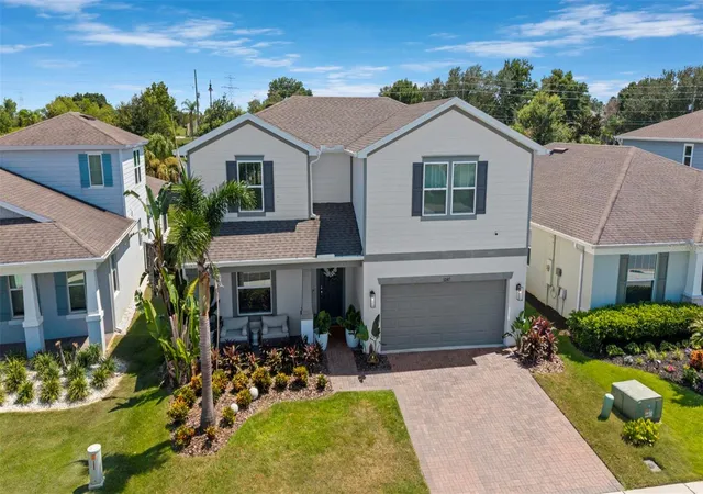 Photo 3 of Single family home for sale at 3247 Buoy Cir, Winter Garden, FL 34787 | MLS# O6429113 | Listing updated on 2026-09-10