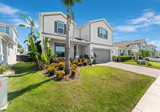 Photo 4 of Single family home for sale at 3247 Buoy Cir, Winter Garden, FL 34787 | MLS# O6429113 | Listing updated on 2026-09-10