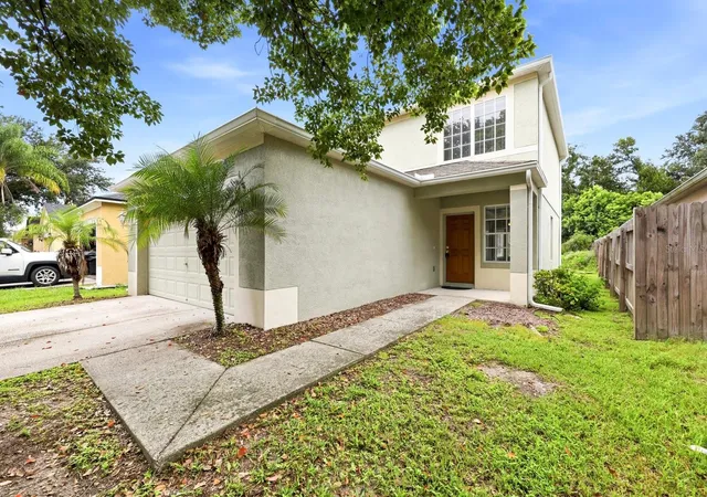 Photo 3 of Single family home for sale at 1717 Mosaic Forest Dr, Seffner, FL 33584 | MLS# TB8533982 | Listing updated on 2026-09-15