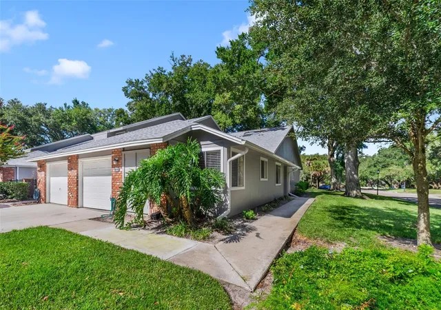 Photo 3 of Condo for sale at 604 Chestnut Oak Cir #102, Altamonte Springs, FL 32701 | MLS# O6429243 | Listing updated on 2026-10-06
