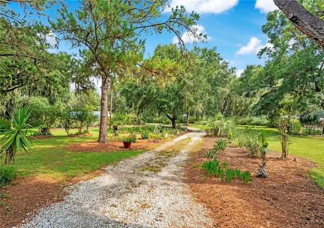 Photo 4 of Single family home for sale at 41832 Carrie Ln, Altoona, FL 32702 | MLS# G5115753 | Listing updated on 2026-09-14