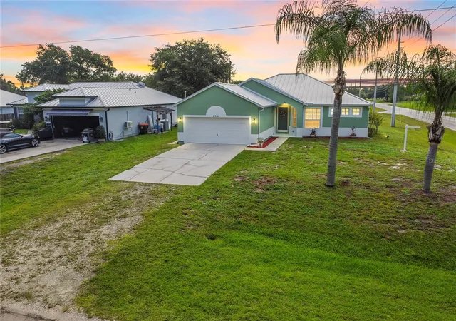 Photo 4 of Single family home for sale at 8316 106th Avenue, Vero Beach, FL 32967 | MLS# O6429378 | Listing updated on 2026-10-06