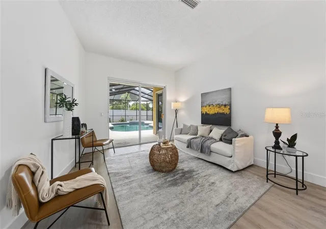 Photo 3 of Single family home for sale at 11318 Pocket Brk Dr, Tampa, FL 33635 | MLS# C7529007 | Listing updated on 2026-10-07