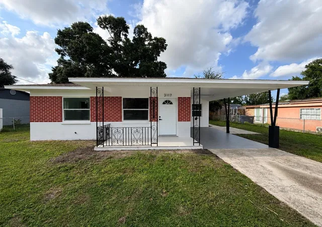 Photo 1 of Single family home for sale at 3117 W Leroy St, Tampa, FL 33607 | MLS# TB8534449 | Listing updated on 2026-09-26