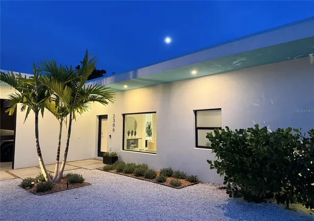 Photo 1 of Single family home for sale at 2306 Valencia Dr, Sarasota, FL 34239 | MLS# A4701639 | Listing updated on 2026-09-15