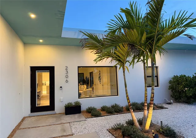 Photo 2 of Single family home for sale at 2306 Valencia Dr, Sarasota, FL 34239 | MLS# A4701639 | Listing updated on 2026-09-15