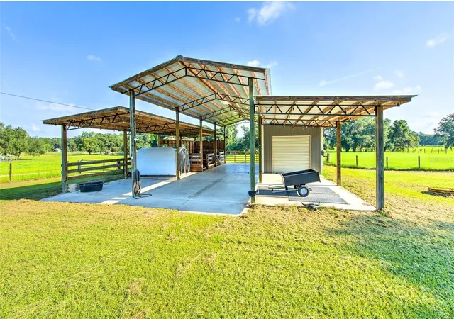Photo 2 of Single family home for sale at 16520 Spring Valley Rd, Dade City, FL 33523 | MLS# TB8534499 | Listing updated on 2026-09-15