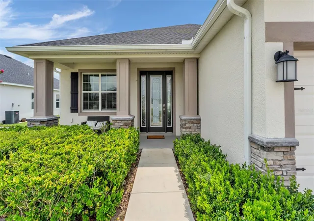 Photo 3 of Single family home for sale at 6686 Treymont Dr, Lakeland, FL 33813 | MLS# L4963943 | Listing updated on 2026-10-28