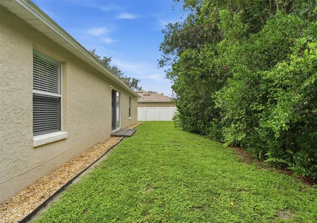 Photo 4 of Sale Pending at 1302 Benton Lake Dr E, Deland, FL 32724 | MLS# NS1088885 | Listing updated on 2026-10-05