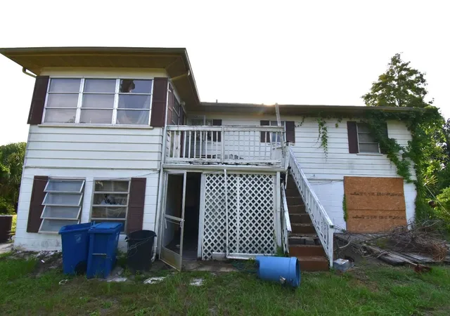 Photo 2 of Sale Pending at 613 Chestnut St, Oldsmar, FL 34677 | MLS# TB8534625 | Listing updated on 2026-09-15