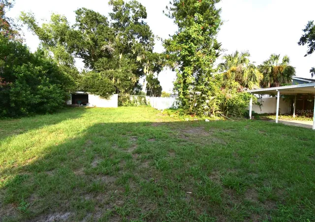 Photo 3 of Sale Pending at 613 Chestnut St, Oldsmar, FL 34677 | MLS# TB8534625 | Listing updated on 2026-09-15
