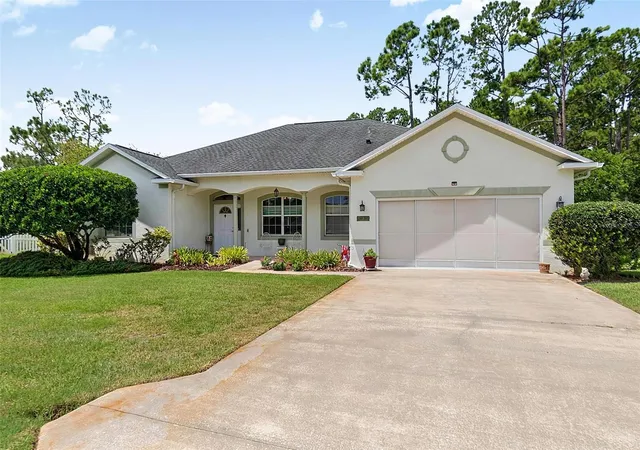 Photo 3 of Single family home for sale at 4 Ehrling Ln, Palm Coast, FL 32164 | MLS# FC320361 | Listing updated on 2026-09-25