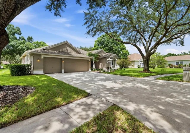 Photo 1 of Single family home for sale at 13756 Dowling Ln, Odessa, FL 33556 | MLS# TB8534885 | Listing updated on 2026-10-06