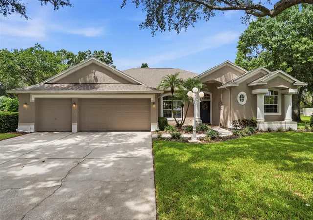 Photo 2 of Single family home for sale at 13756 Dowling Ln, Odessa, FL 33556 | MLS# TB8534885 | Listing updated on 2026-10-06