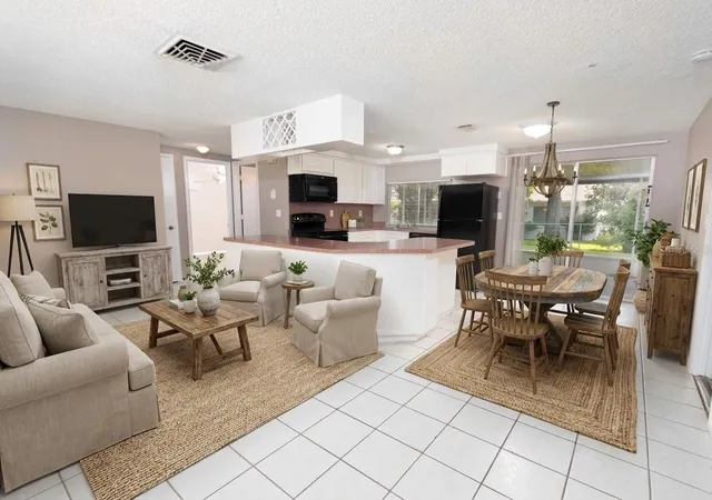 Photo 3 of Single family home for sale at 12401 Gunstock Ln, Hudson, FL 34667 | MLS# W7888177 | Listing updated on 2026-09-24